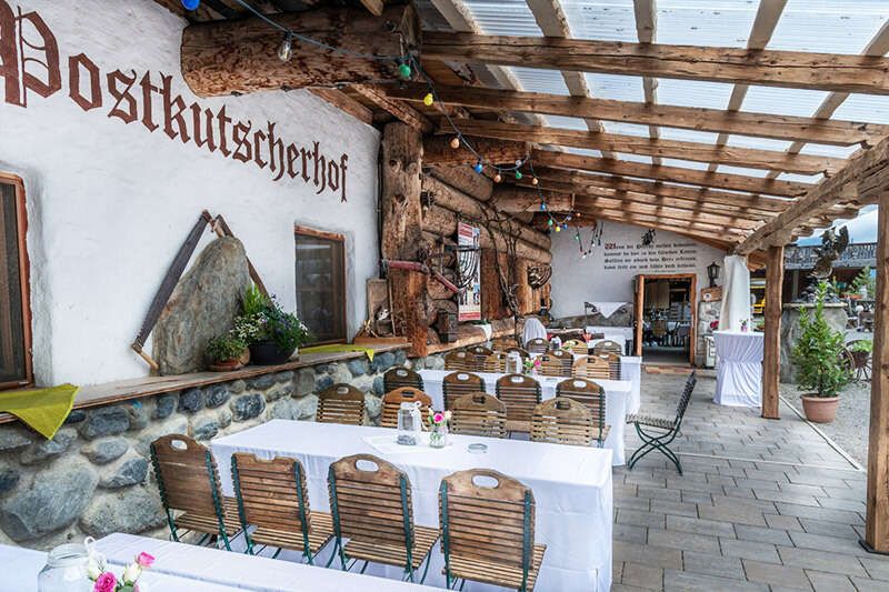 Terrasse beim Postkutscherhof und Zur Rösslwirtin in Tirol