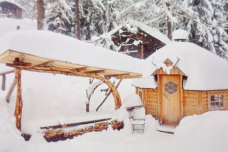 Grill hut at the Rossalm in winter